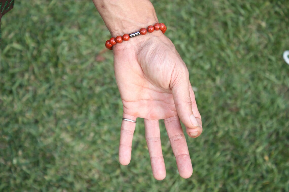 Red Jasper Bracelet for Men/Women 6mm 8mm 10mm 12mm Beaded Jewelry for Energy Courage & Grounding