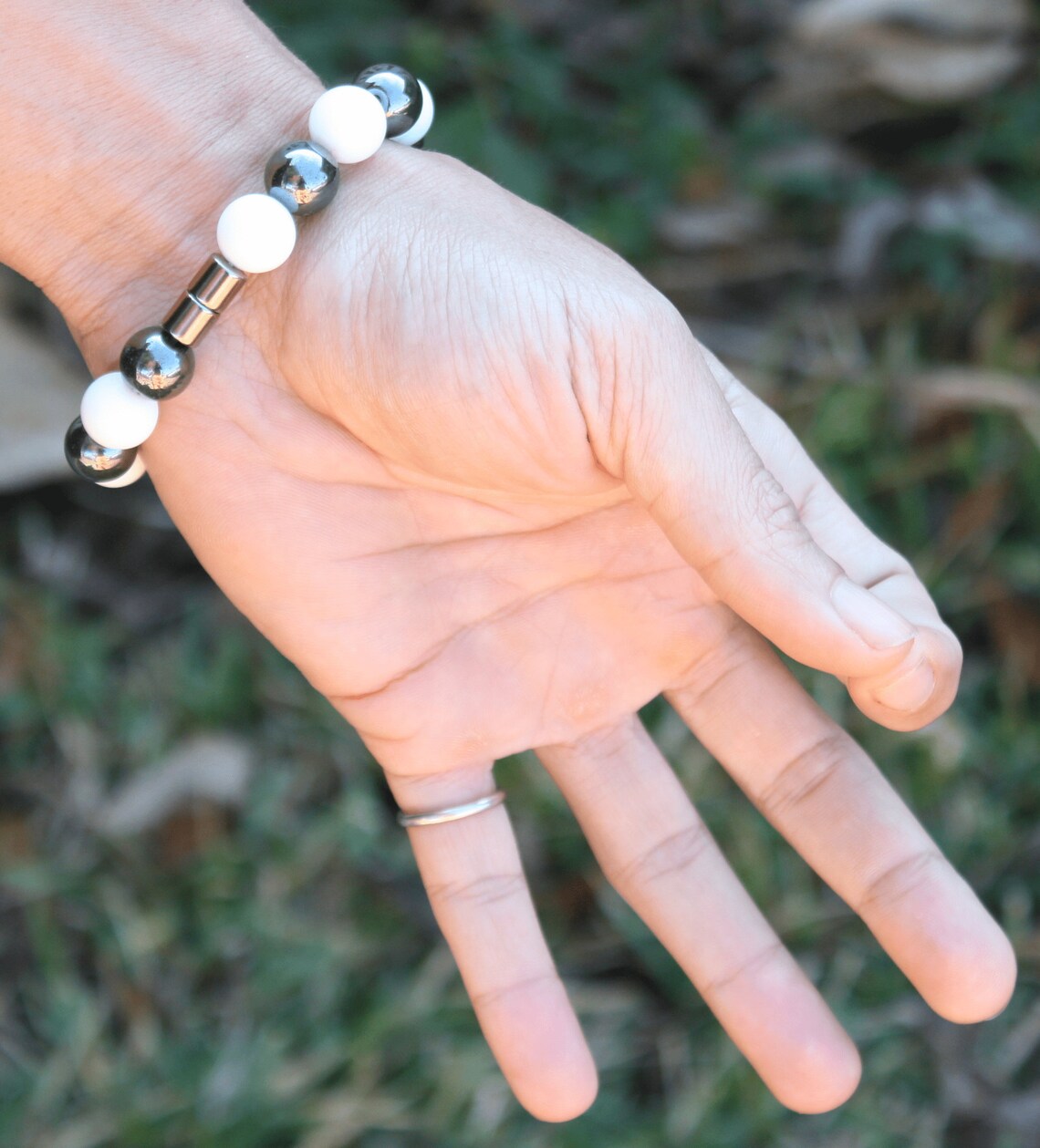 Hematite and White Onyx Bracelet - A Beacon of Clarity and Protection