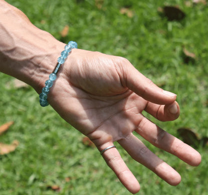 Radiant Vision: Topaz Bracelet - Sparkle of Success and Insight